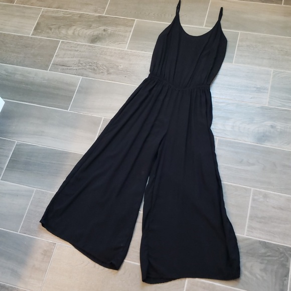 GAP Pants - Gap romper jumpsuit wide leg crop
